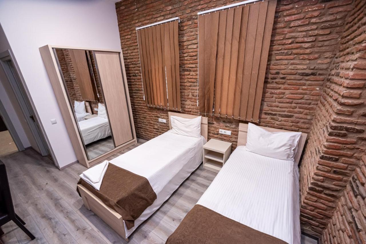 Tiflis Hotel Eksteriør billede