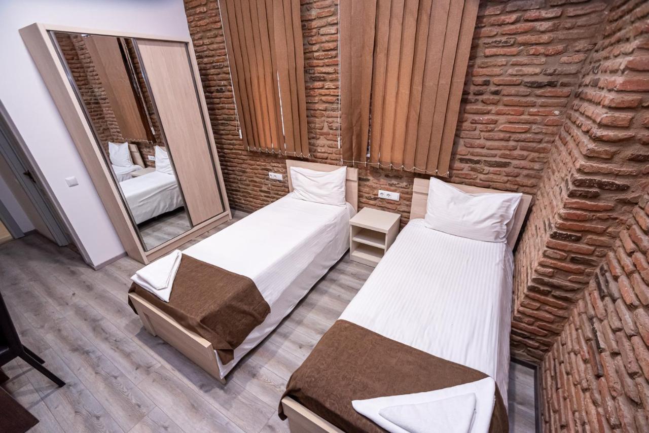 Tiflis Hotel Eksteriør billede