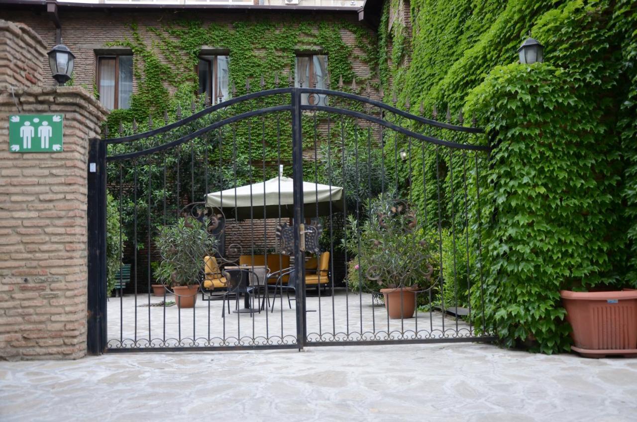 Tiflis Hotel Eksteriør billede